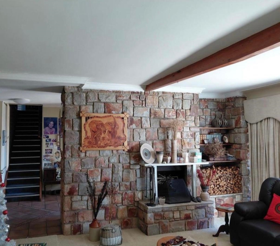 4 Bedroom Property for Sale in Bothasrus Eastern Cape